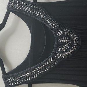 Cute Black Dress with neckline detail L
